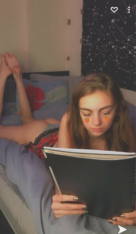 Emily_marionxoxo photo 5