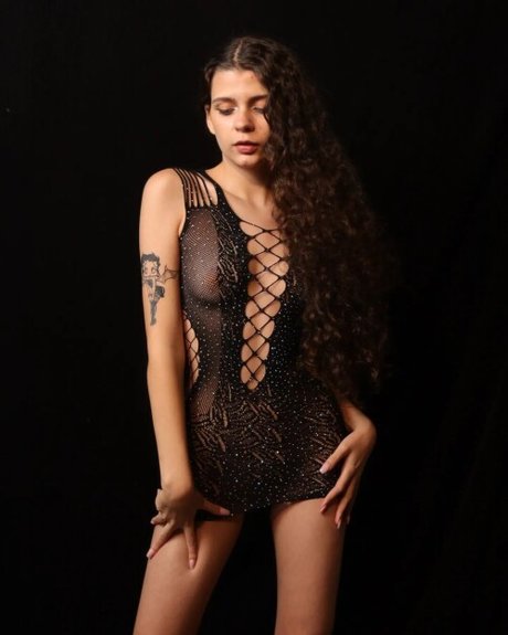 Emily Miller photo 6