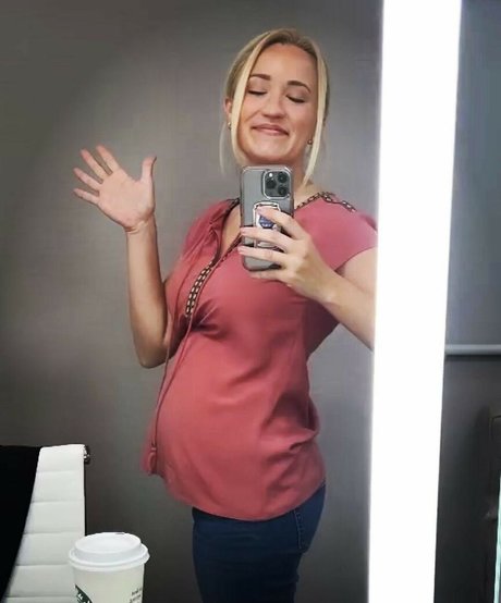 Emily Osment photo 7