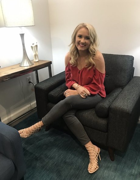 Emily Osment photo 63