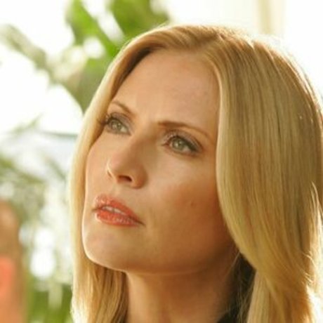 Emily Procter photo 1