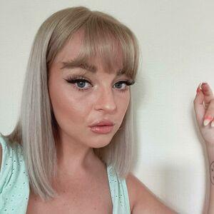 Emily Rose Perrin photo 12