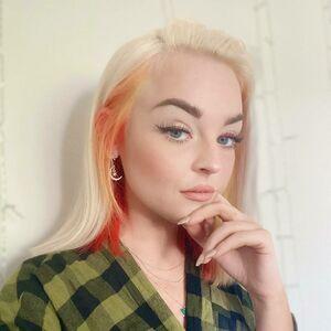 Emily Rose Perrin photo 26