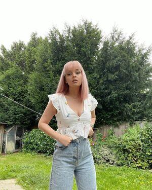 Emily Rose Perrin photo 34