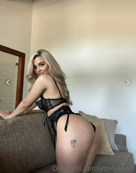 Emily Sears photo 66