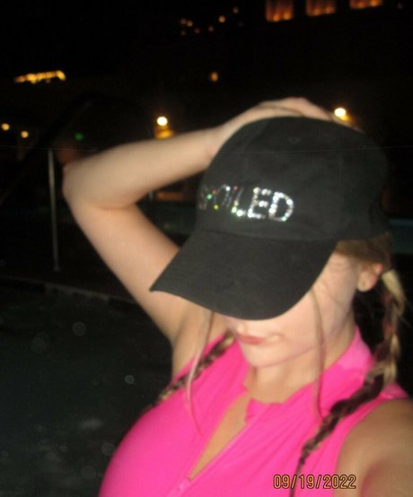 Emily V photo 142