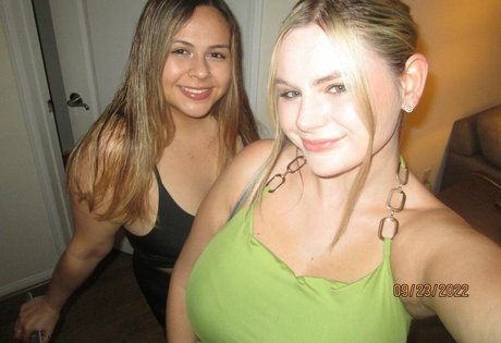 Emily V photo 143