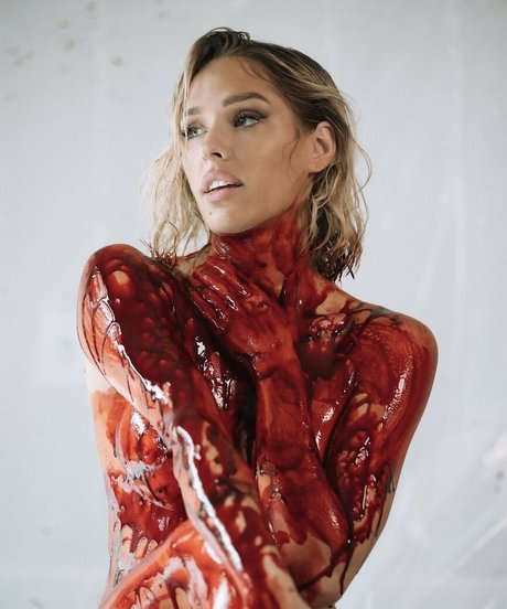 Emily Viuhkola photo 1