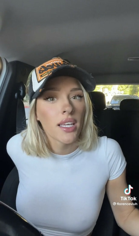 Emily Viuhkola photo 4