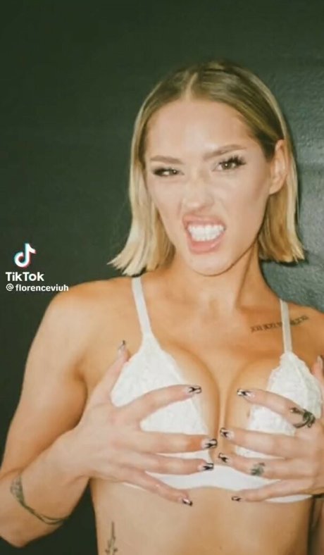 Emily Viuhkola photo 21