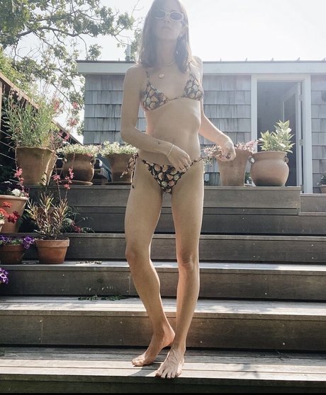 Emily Wickersham photo 5