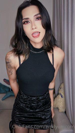 Emily Yunicorn photo 29