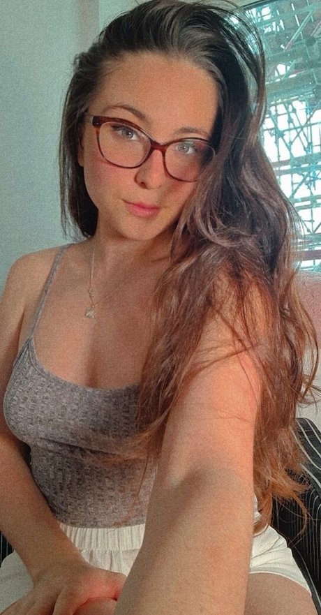 Emilyhillfree photo 192