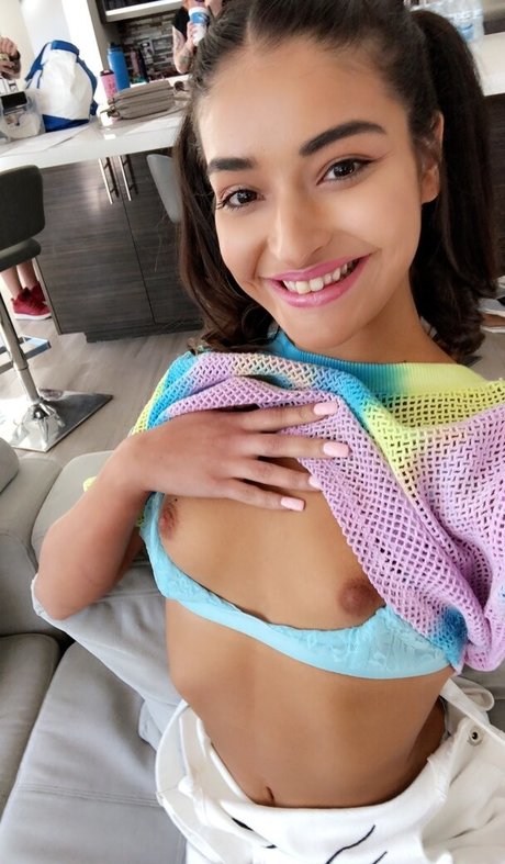 Emilywillisxxx photo 7