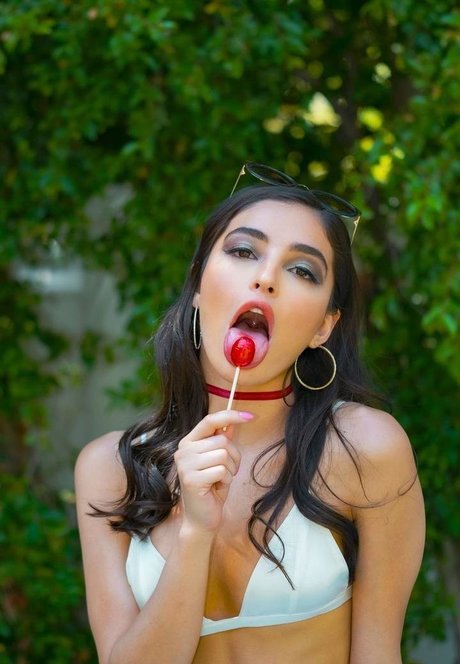 Emilywillisxxx photo 22