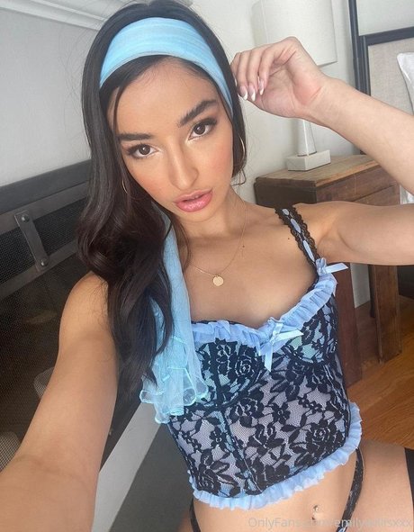 Emilywillisxxx photo 49