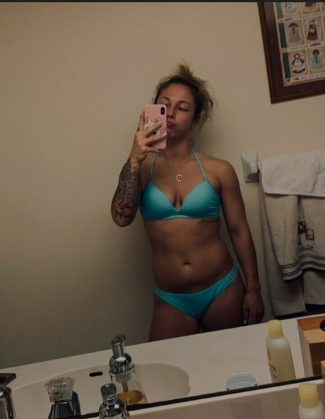 Emilyy Jayye photo 1
