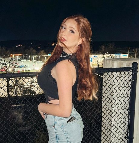 Emilyyfiore photo 30