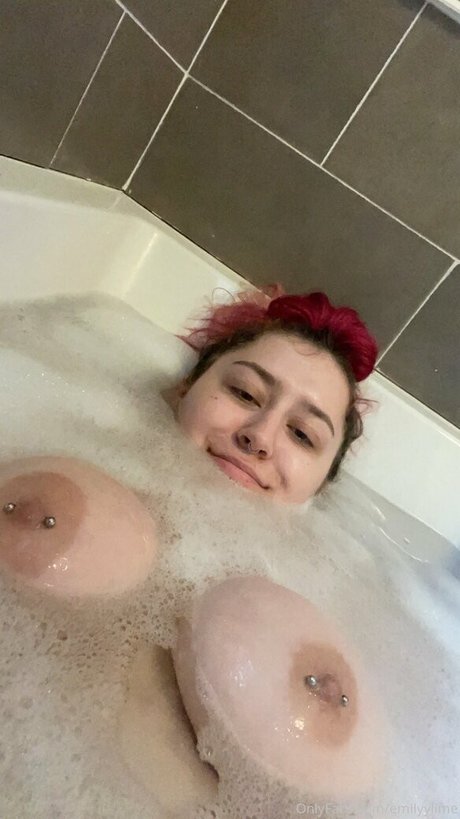 Emilyylime photo 10