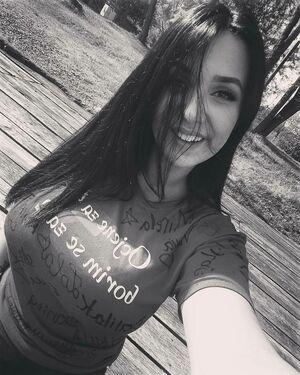 Emina Jahi photo 11