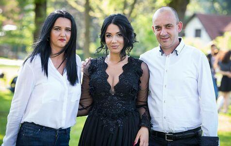 Emina Jahi photo 15