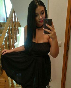 Emina Jahi photo 24