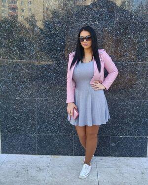 Emina Jahi photo 41