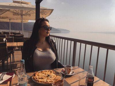 Emina Jahi photo 54