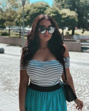 Emina Jahi photo 73