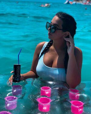 Emina Jahi photo 81