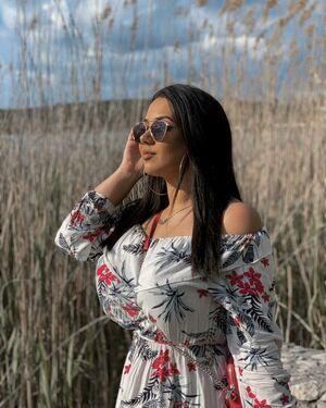 Emina Jahi photo 114