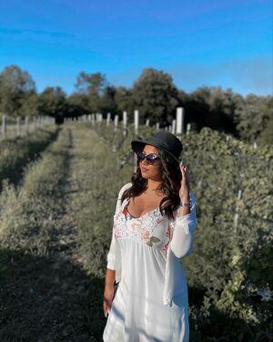 Emina Jahi photo 135