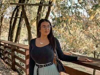 Emina Jahi photo 150