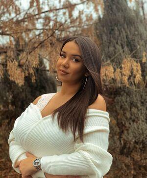 Emina Jahi photo 184