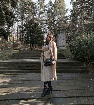 Emina Jahi photo 208