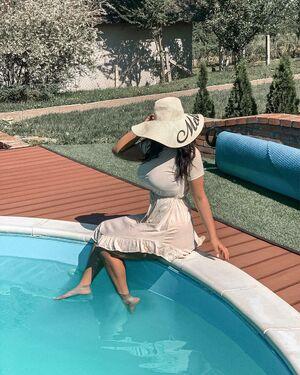 Emina Jahi photo 263