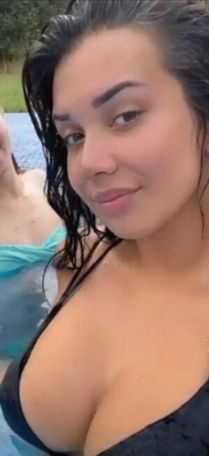 Emina Jahi photo 391
