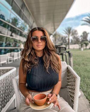 Emina Jahi photo 442