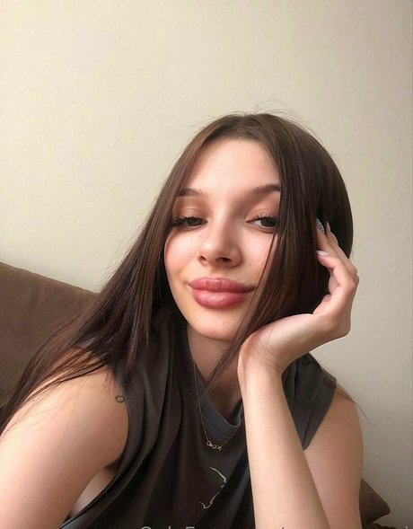 Emma_gucci photo 17
