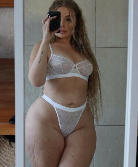 Emma Haggstrom photo 6