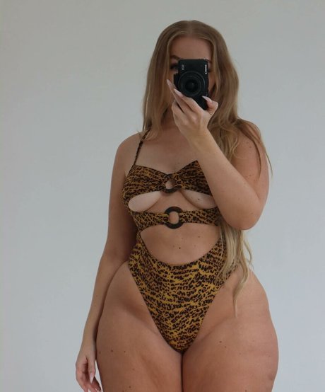 Emma Haggstrom photo 11