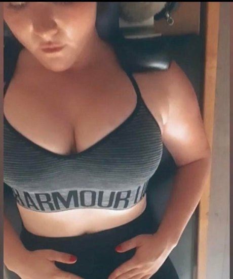 Emma Kenney photo 70