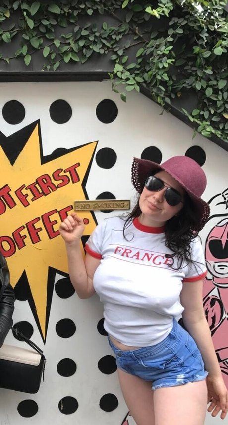 Emma Kenney photo 106