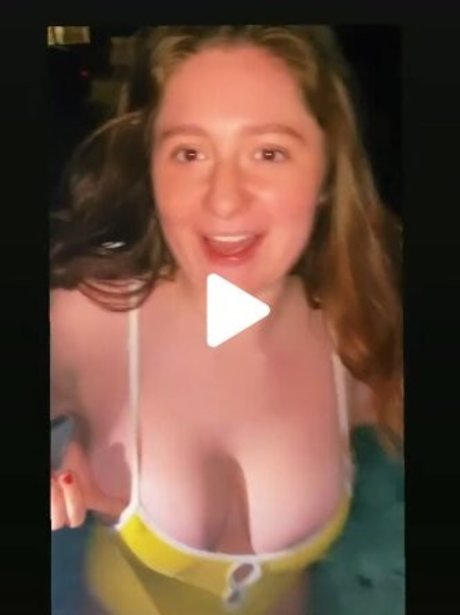 Emma Kenney photo 122