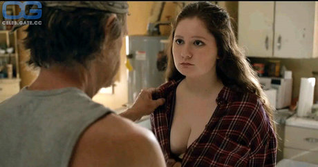 Emma Kenney photo 277