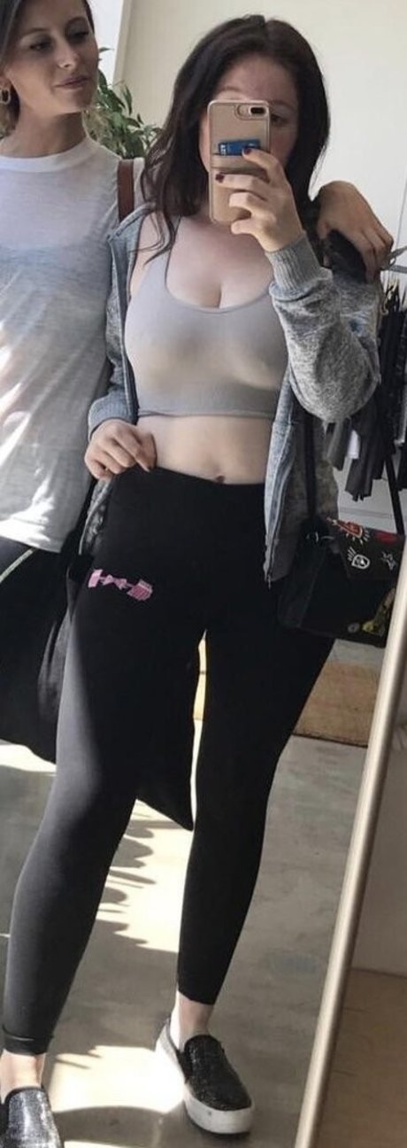 Emma Kenney photo 278