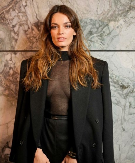 Emma Mackey photo 11