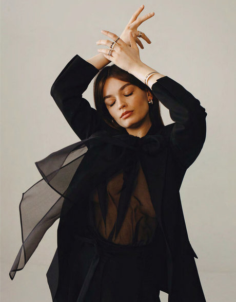 Emma Mackey photo 25