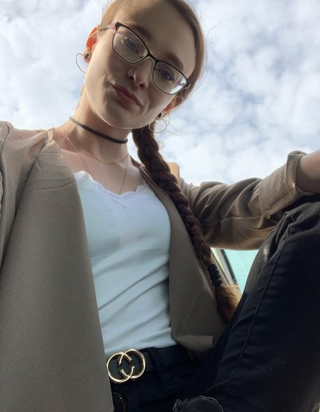 Emma Rouge photo 82