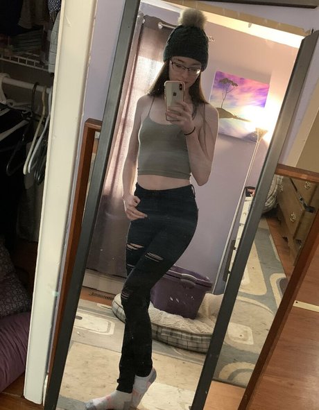 Emma Rouge photo 96